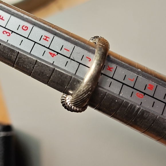 Ring - Picture 5 of 6